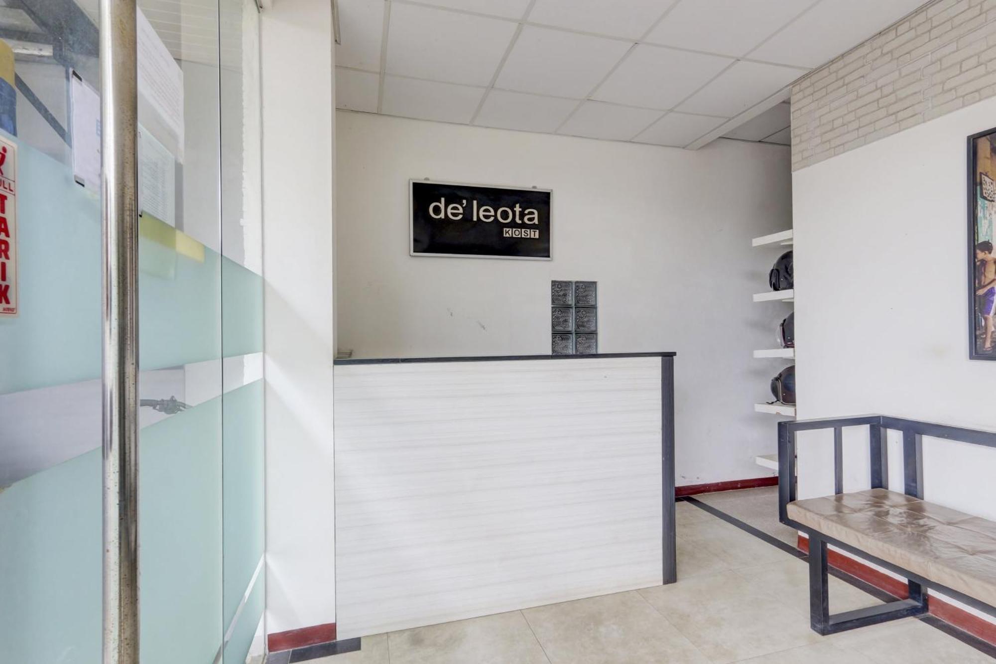 Oyo Life 90388 De'leota 2* Semarang