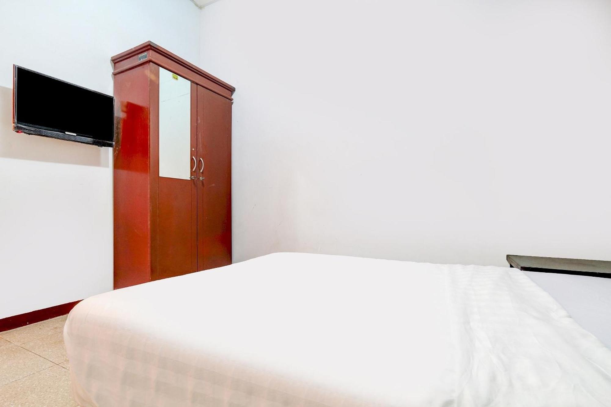 Oyo Life 90388 De'leota 2* Semarang